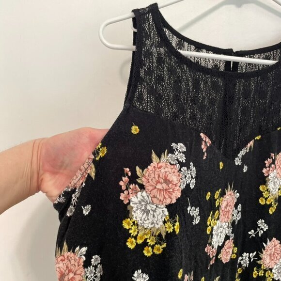 TORRID 1 Plus Size Super Soft Crew Neck Lace Yoke Tank Black Pink Yellow Floral - Picture 7 of 16